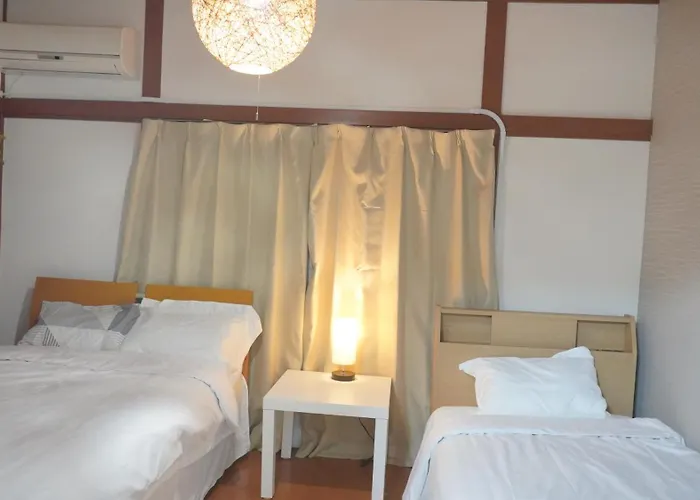 Uhome Tsubame Apartment